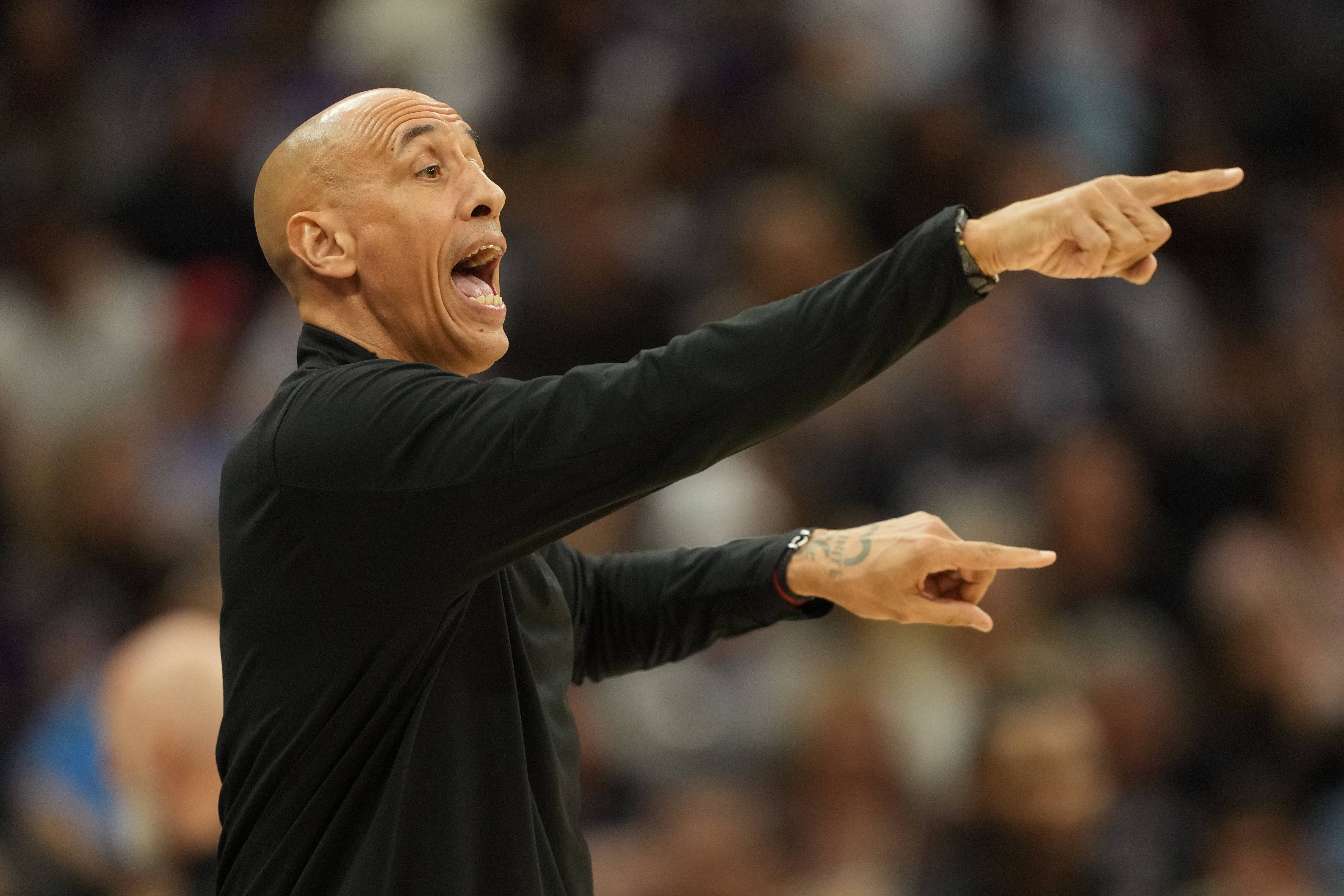 爱游戏游戏平台-赛前多伦多猛龙调整名单以备欧超杯；内部沟通环节打磨；管理层满意；球队文化再被提及的简单介绍-爱游戏游戏平台