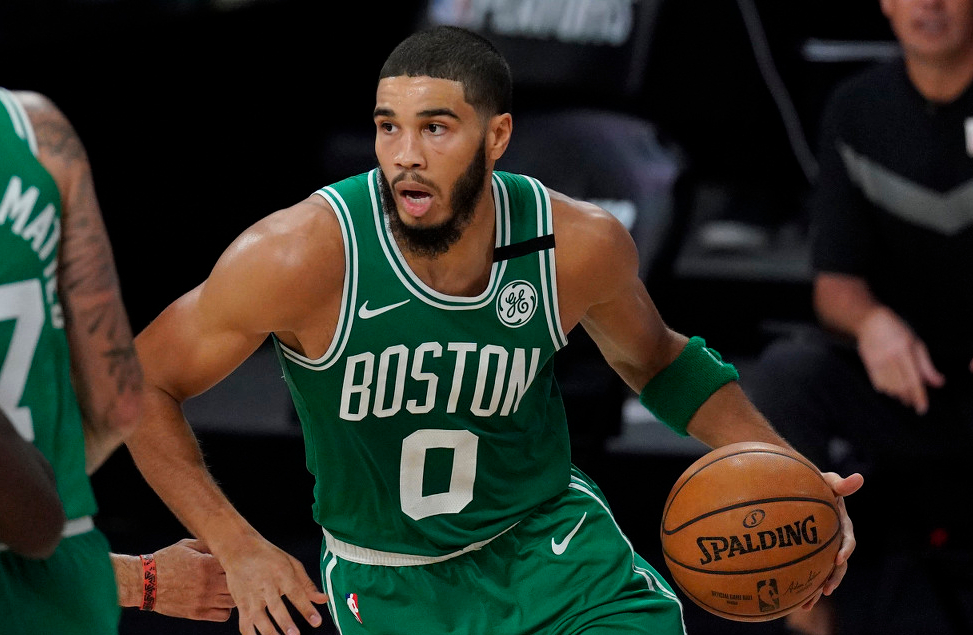 赛后社区盾焦点战，国际米兰手感冰凉，赛场秩序良好，年轻球员得到机会的简单介绍